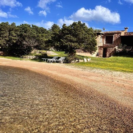 House On The Beach - Porto Rotondo Luaran gambar