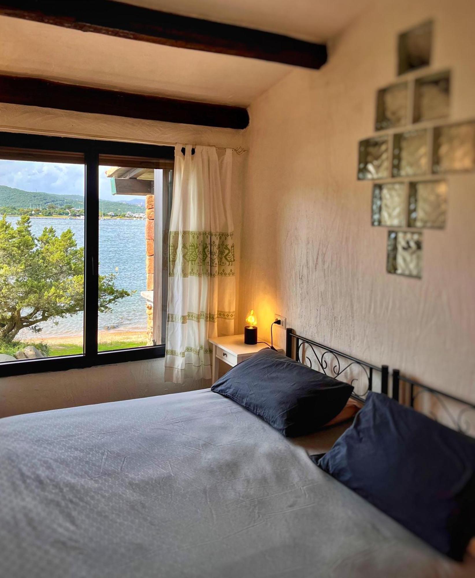 House On The Beach - Porto Rotondo Luaran gambar